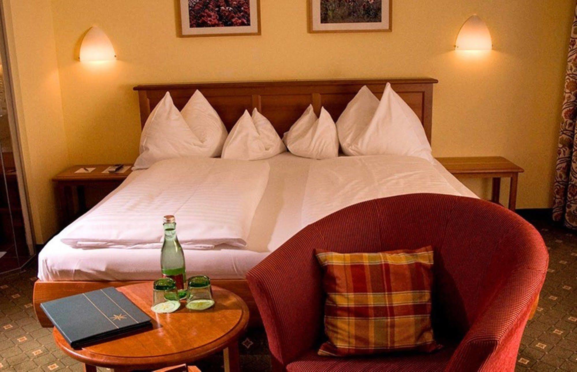 Hotel & Restaurant Stern Гмюнд Екстериор снимка